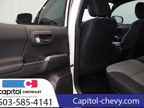 Used 2023 Toyota Tacoma TRD Off-Road AWD/4WD image 28