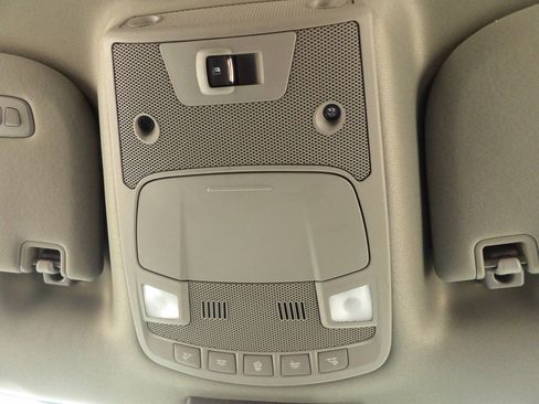 Used 2019 Ford F150 Lariat image 13