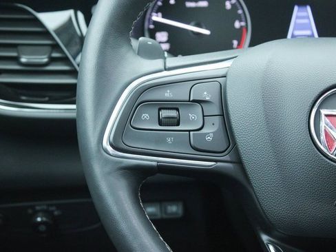 Used 2023 Buick Envision Avenir image 27