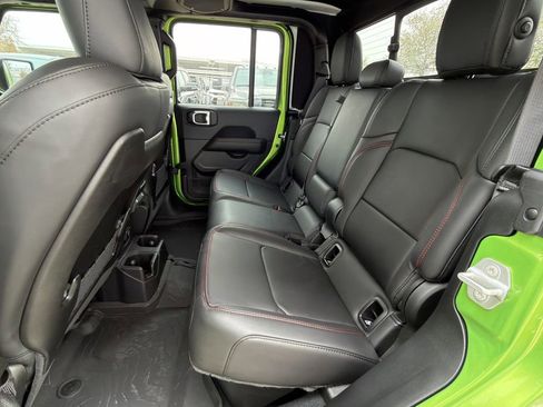 New 2025 Jeep Gladiator Rubicon image 20