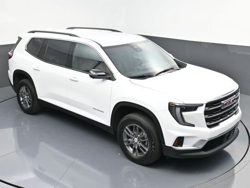 Used 2025 GMC Acadia Elevation image 48