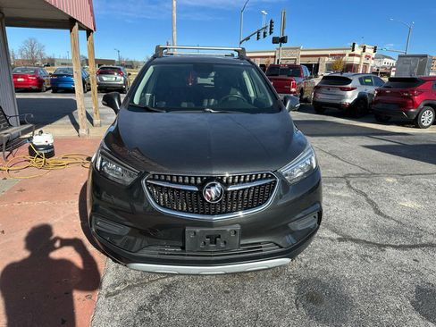Used 2018 Buick Encore Preferred image 2