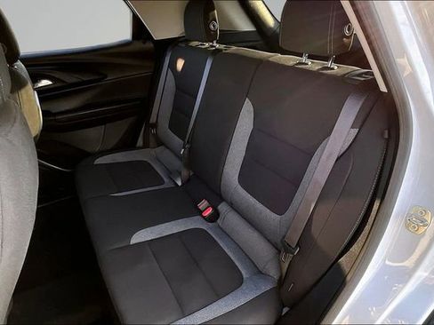 Used 2023 Chevrolet TrailBlazer LT w/ Convenience Package image 21