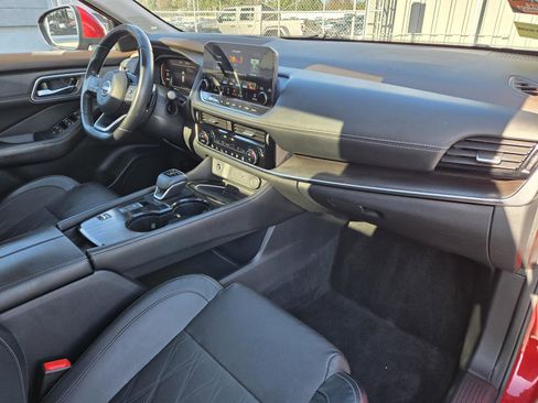 Used 2022 Nissan Rogue Platinum w/ Head-Up Display Package image 30