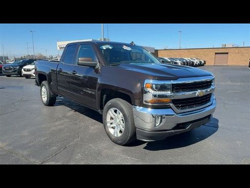 Used 2019 Chevrolet Silverado 1500 LT w/ All Star Edition image 2