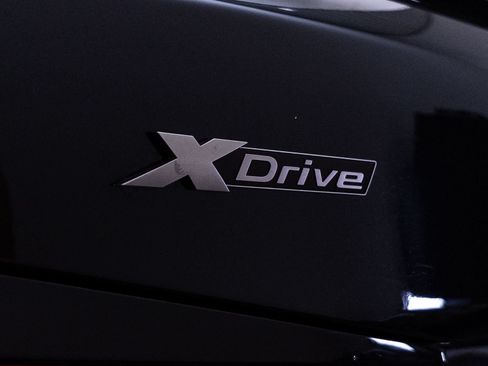 Used 2023 BMW M550i xDrive w/ Executive Package AWD/4WD image 6