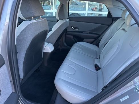 Used 2023 Hyundai Elantra Limited image 42