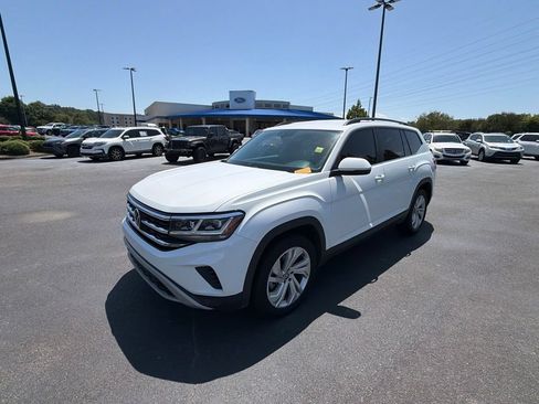 Used 2021 Volkswagen Atlas SE FWD image 16