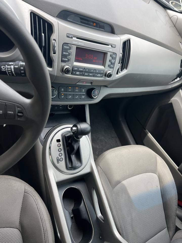 Used 2016 Kia Sportage LX FWD image 12