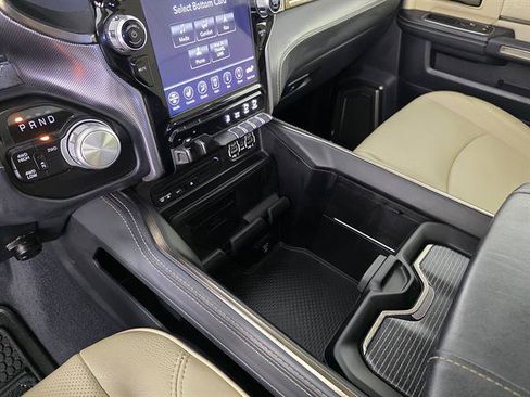 Used 2019 RAM 2500 Limited AWD/4WD image 36