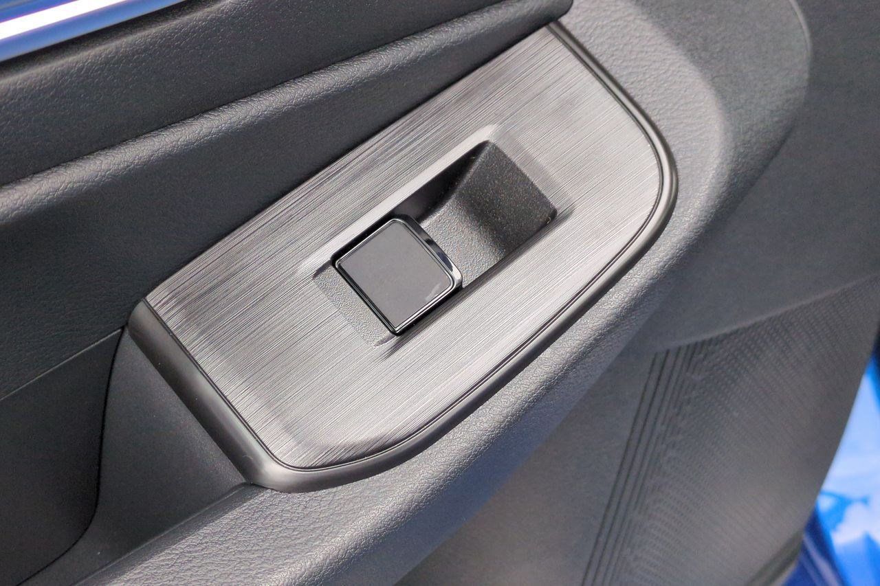 New 2026 Nissan Sentra SR w/ Floor Mat Package FWD image 27