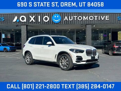 Used 2023 BMW X5 xDrive40i w/ Premium Package AWD/4WD image 1
