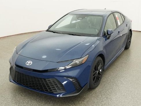 New 2026 Toyota Camry SE FWD image 16