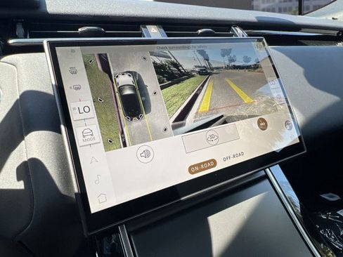 New 2026 Land Rover Range Rover Velar S image 32