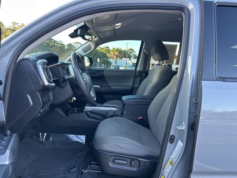 Used 2021 Toyota Tacoma SR5 image 15