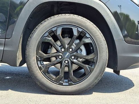 Used 2021 GMC Terrain SLE w/ Driver Convenience Package AWD/4WD image 8