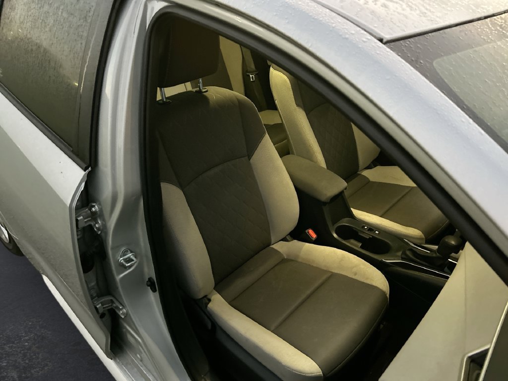 Used 2023 Toyota Corolla LE FWD image 30