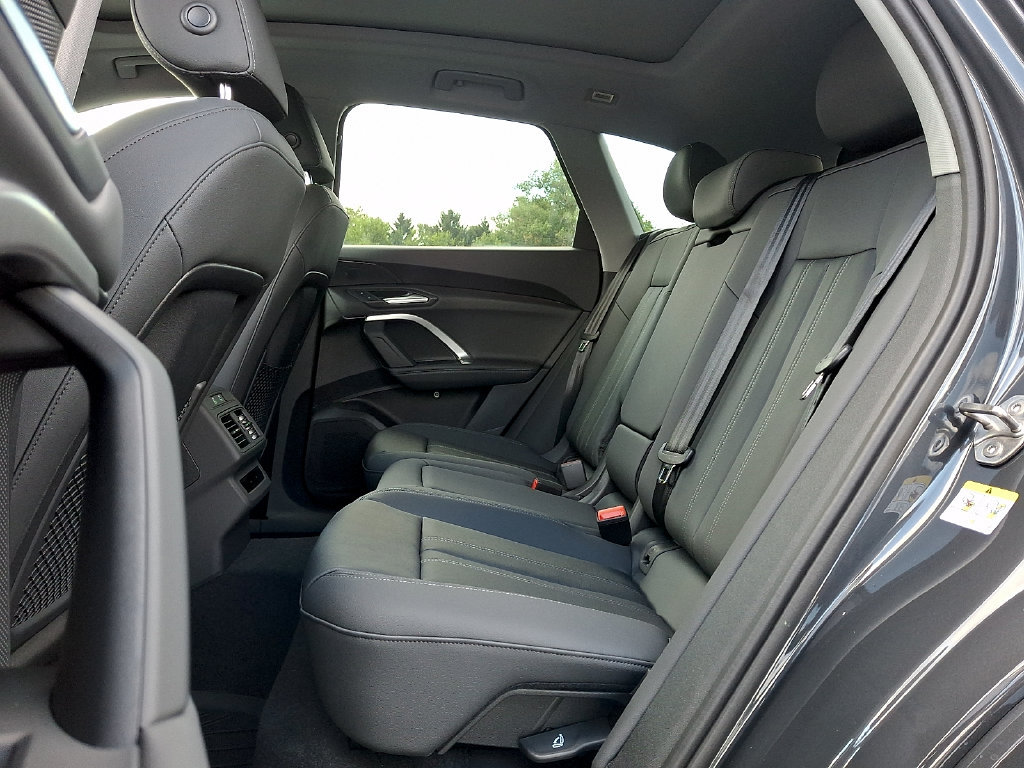 New 2026 Audi Q5 2.0T AWD/4WD image 9