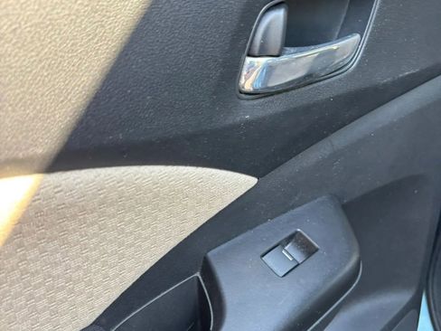 Used 2015 Honda CR-V EX image 30