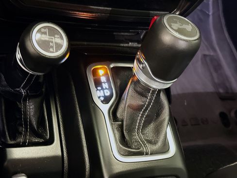 Used 2023 Jeep Wrangler Sahara w/ Cold Weather Group image 25