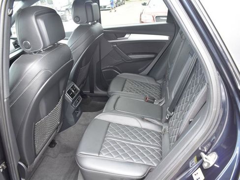 Used 2018 Audi SQ5 Prestige w/ Prestige Package image 22