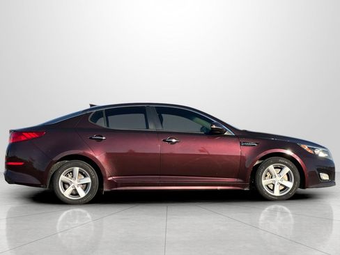 Used 2015 Kia Optima LX image 3