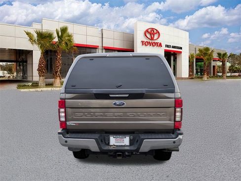 Used 2022 Ford F250 XLT w/ XLT Premium Package image 5