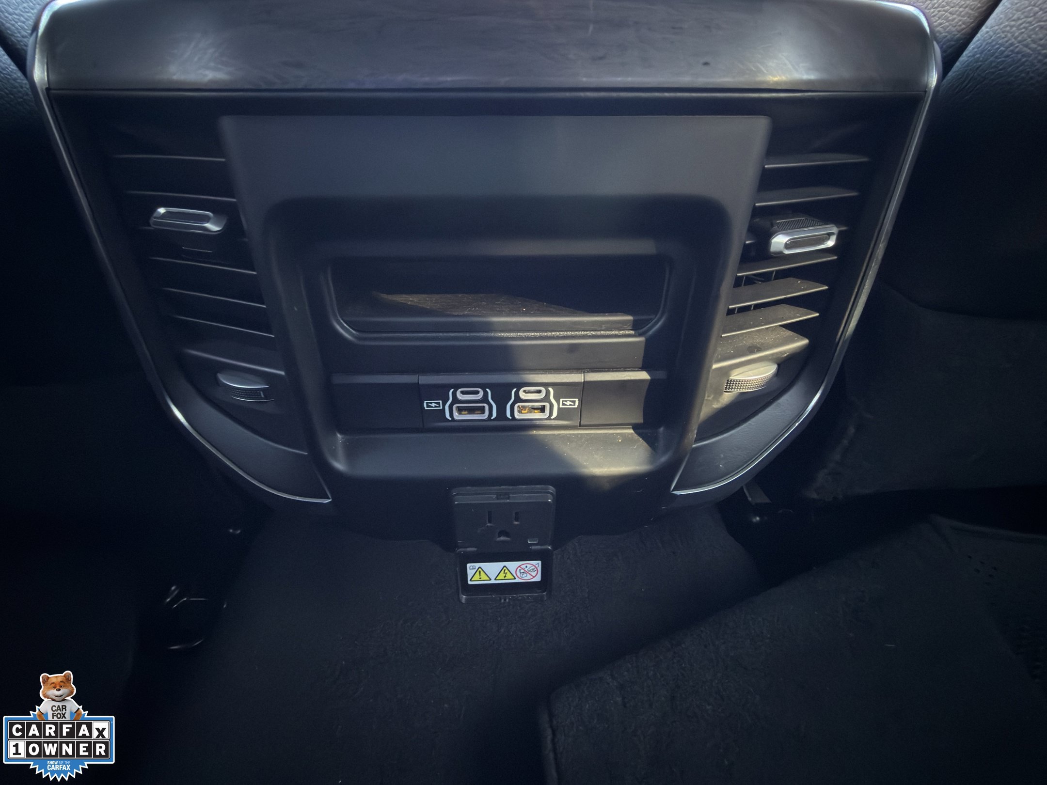 Used 2025 RAM 2500 Laramie AWD/4WD image 31