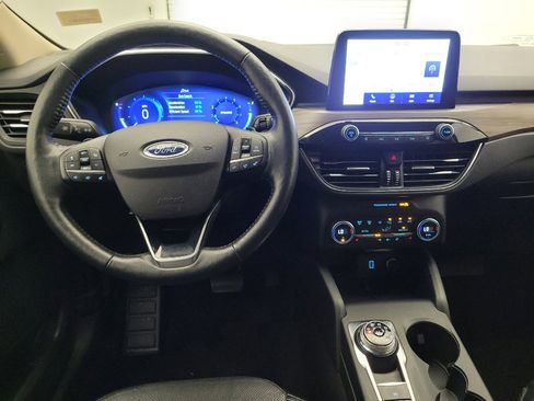 Used 2020 Ford Escape Titanium AWD/4WD image 22