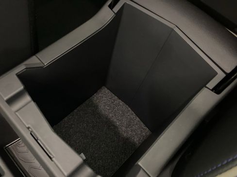 Certified 2025 Subaru Forester Limited image 34