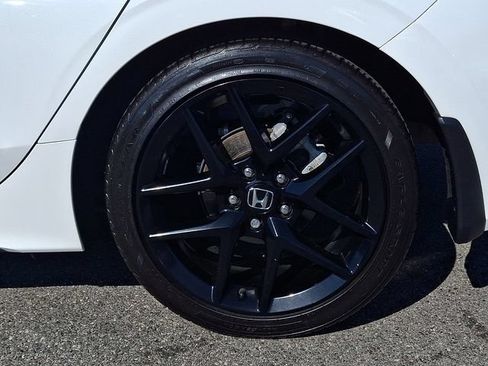 Used 2023 Honda Civic Sport image 9