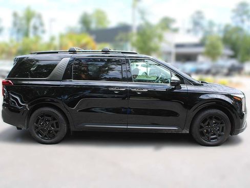 New 2025 Kia Carnival SX Prestige image 19