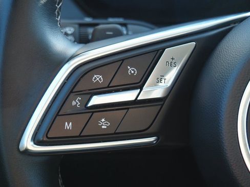 Used 2025 Buick Envision Preferred image 18