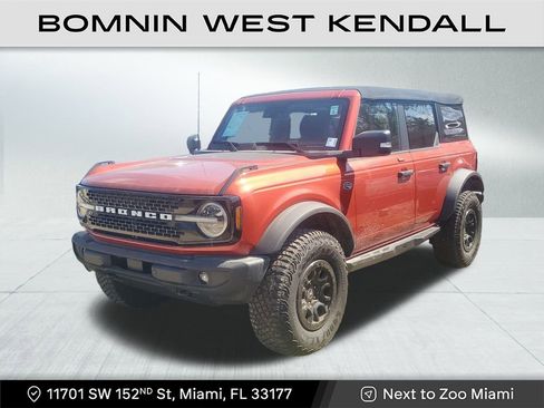 Used 2022 Ford Bronco Wildtrak image 2