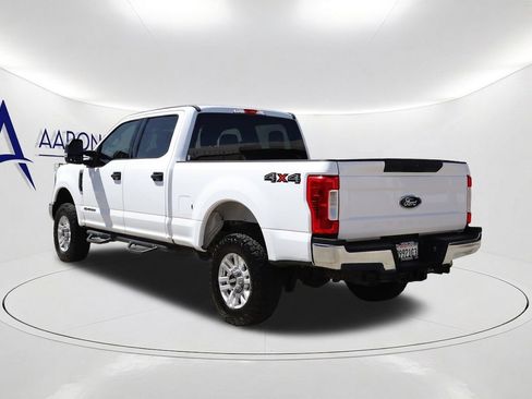 Used 2019 Ford F250 XLT w/ Snow Plow Prep Package AWD/4WD image 7