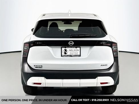 Used 2025 Nissan Kicks S AWD/4WD image 6