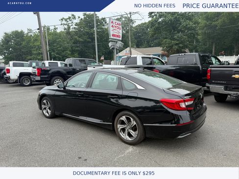 Used 2018 Honda Accord EX image 3