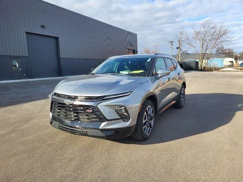 Certified 2025 Chevrolet Blazer RS w/ Enhanced Convenience Package image 7