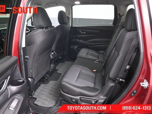 Used 2025 Subaru Ascent Premium AWD/4WD image 10