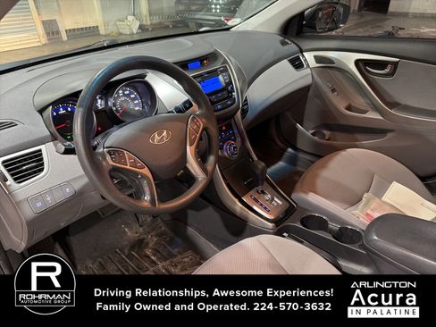 Used 2013 Hyundai Elantra GLS w/ Preferred Pkg image 8
