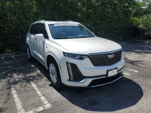 Used 2023 Cadillac XT6 Luxury AWD/4WD image 7