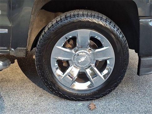 Used 2017 Chevrolet Silverado 1500 LTZ Z71 image 10