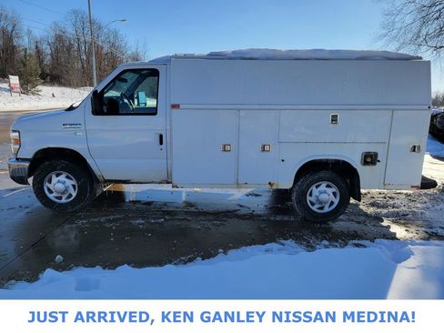 Used 2012 Ford E-350 and Econoline 350 Super Duty w/ PWR Locks & Windows Group image 6