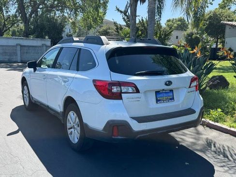 Used 2019 Subaru Outback 2.5i Premium image 3