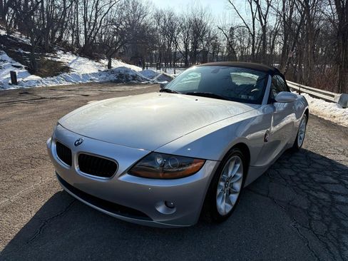 Used 2004 BMW Z4 2.5i image 3