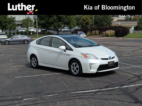 Used 2014 Toyota Prius Three w/ Solar Roof Package FWD image 1