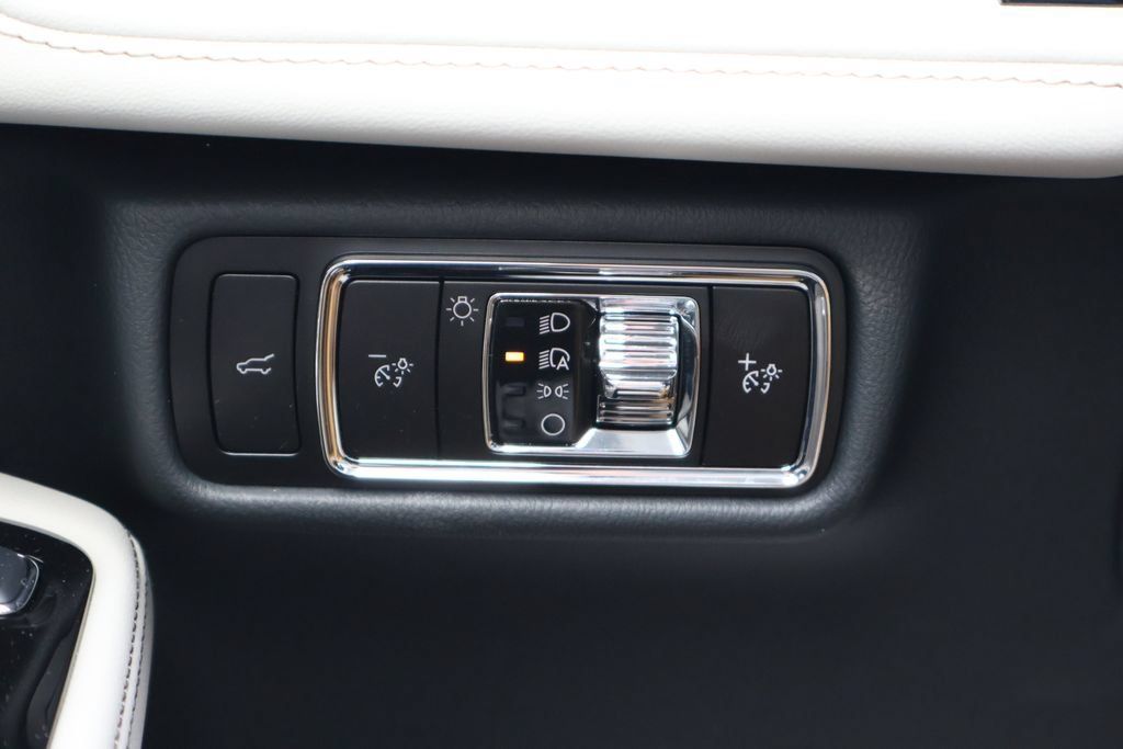 New 2027 Lincoln Aviator Reserve AWD/4WD image 17