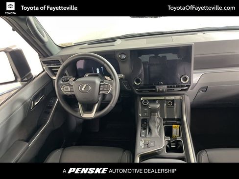 Used 2024 Lexus GX 550 w/ Cold Area Package image 5