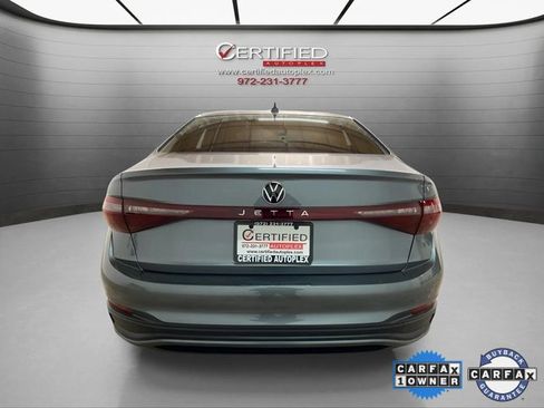Used 2025 Volkswagen Jetta Sport image 5