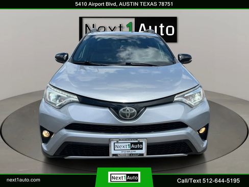Used 2018 Toyota RAV4 SE w/ Power Extra Value Package FWD image 9